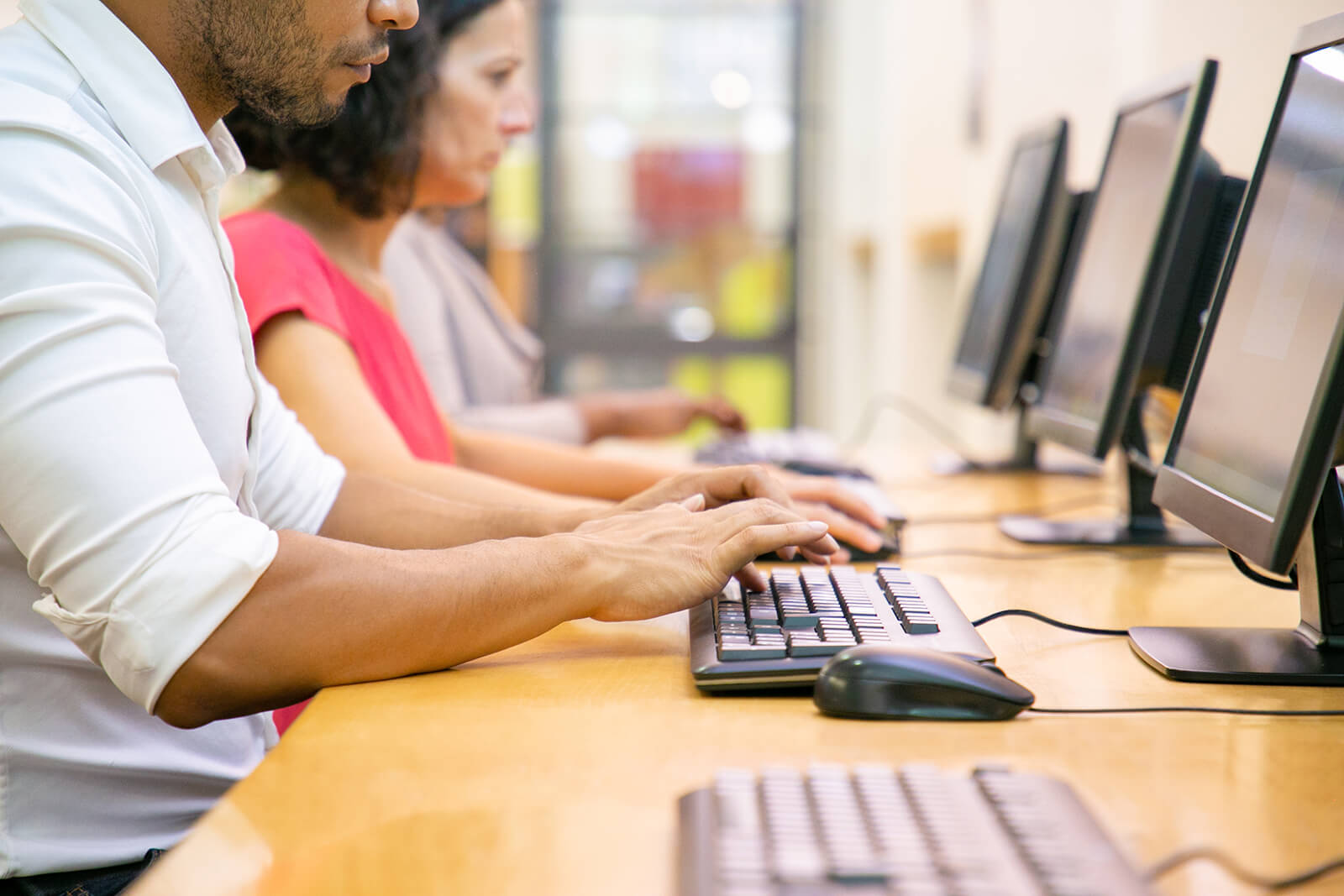 Cursos cortos, una alternativa para avanzar en Puerto Rico